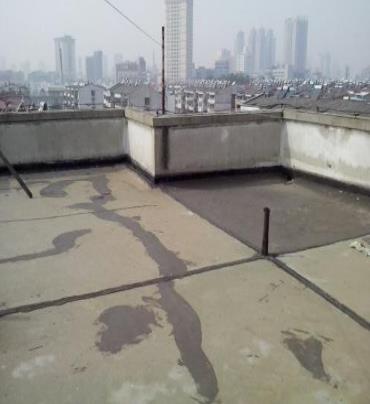 南涧漏水维修 楼顶漏水是什么原因，楼顶漏水维修方法是什么?